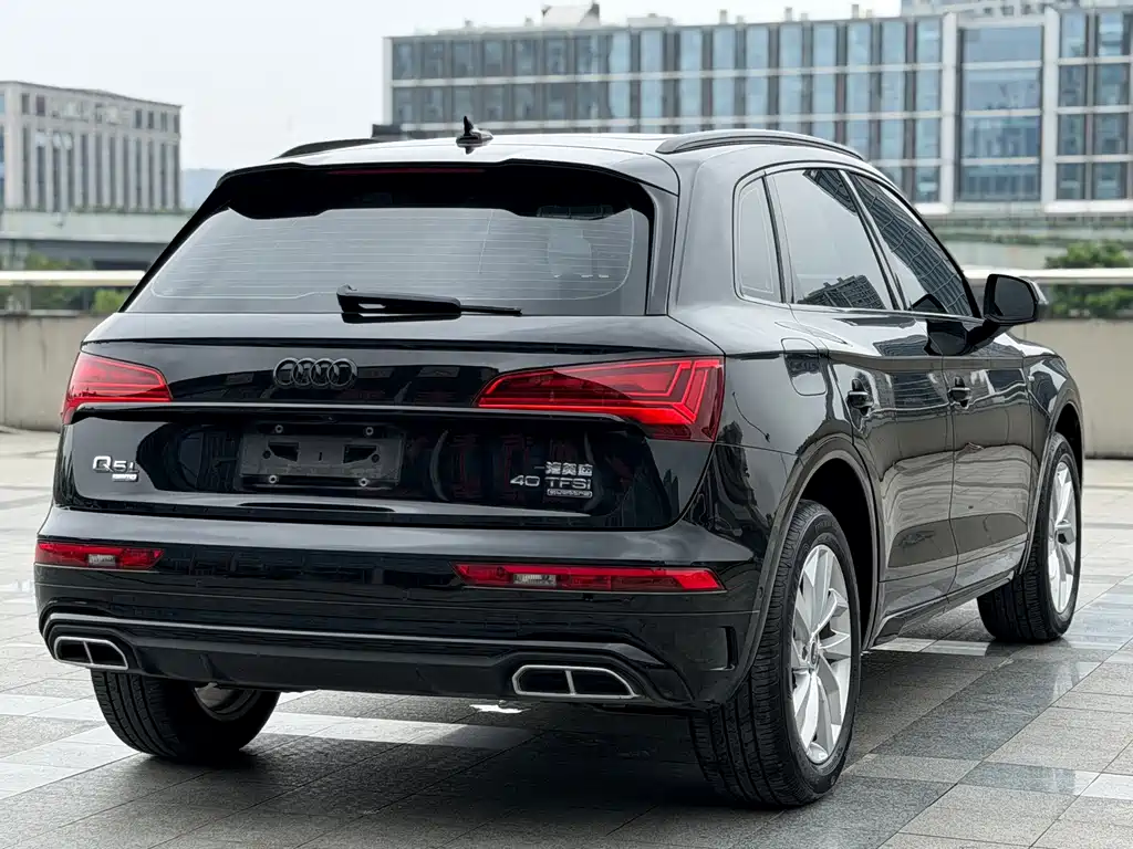 Audi Q5L 2022 40T Luxury