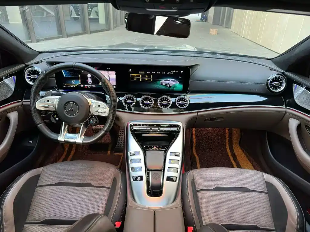 MERCEDES-BENZ AMG GT