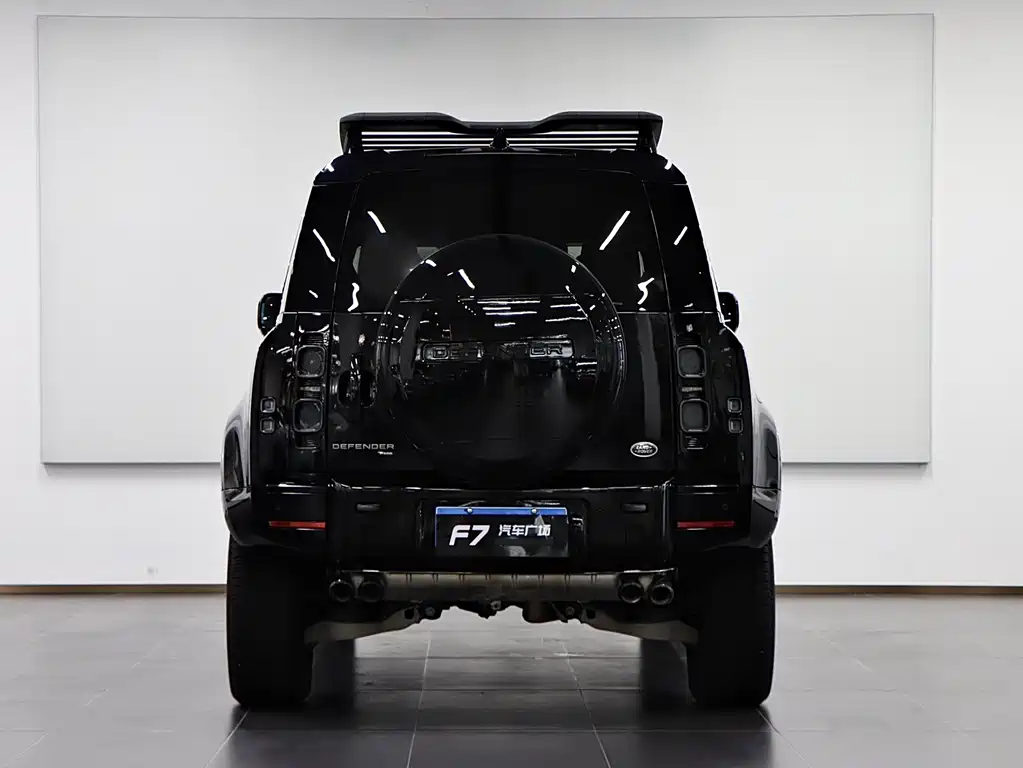 Land Rover Defender — миниатюра 5
