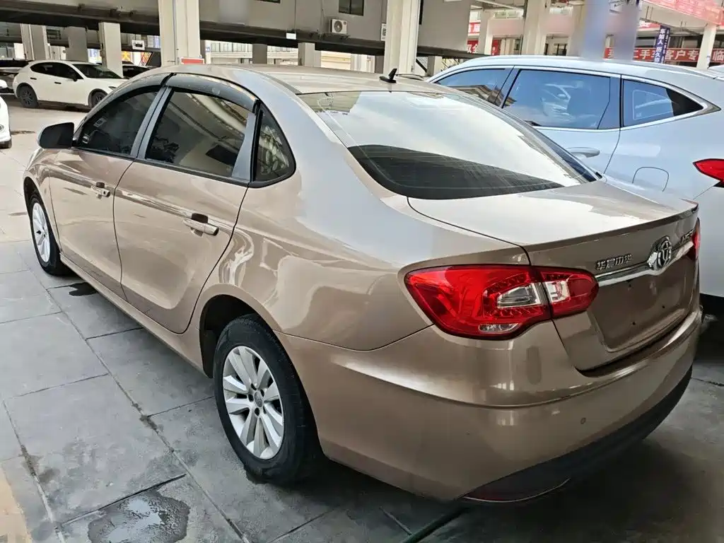 Zhonghua H530 — миниатюра 5