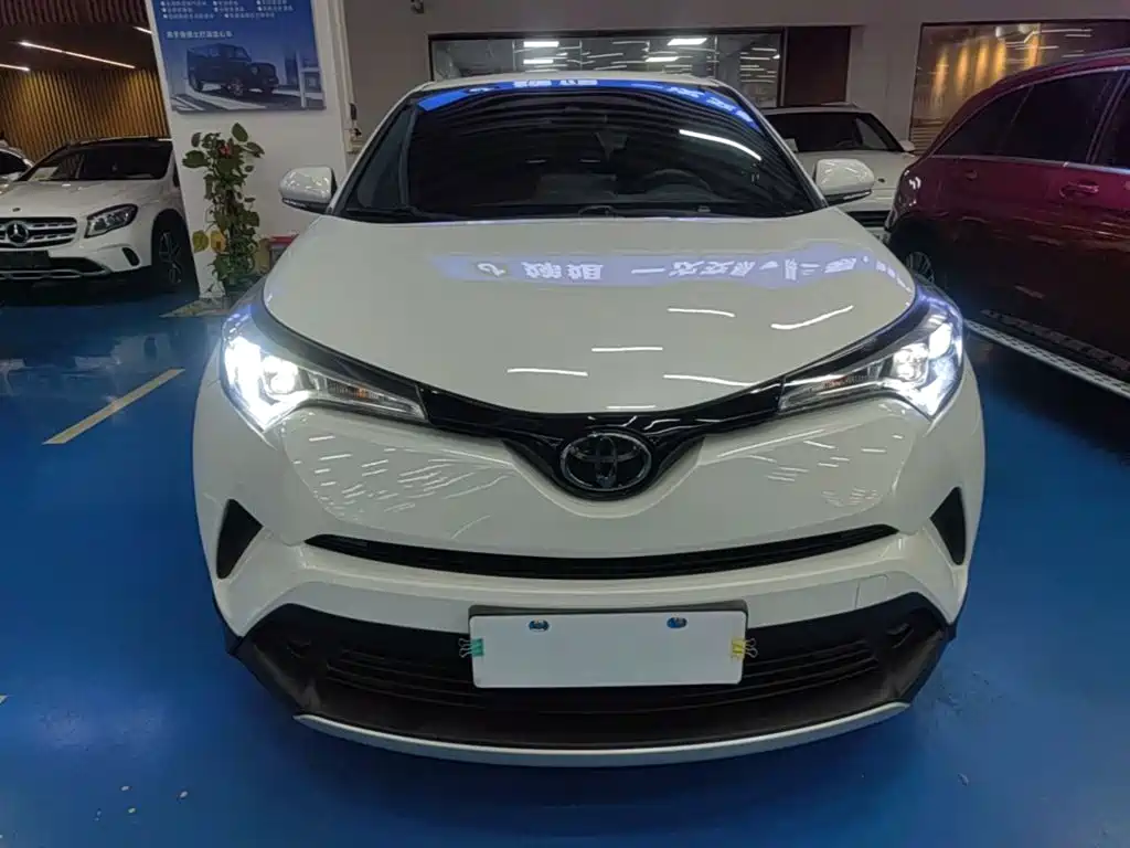 Toyota IZOA — миниатюра 3