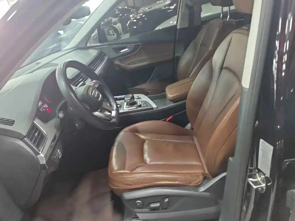 Audi Q7 — миниатюра 15