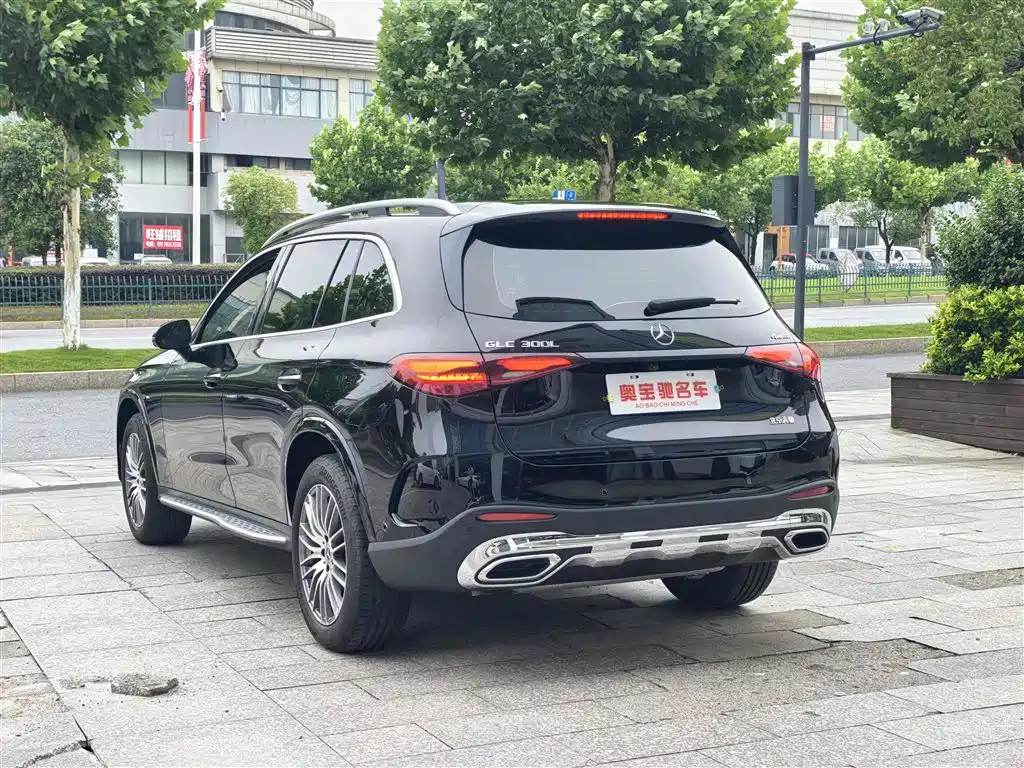 Mercedes-Benz GLC 2025 GLC 300 L 4MATIC 5 мест