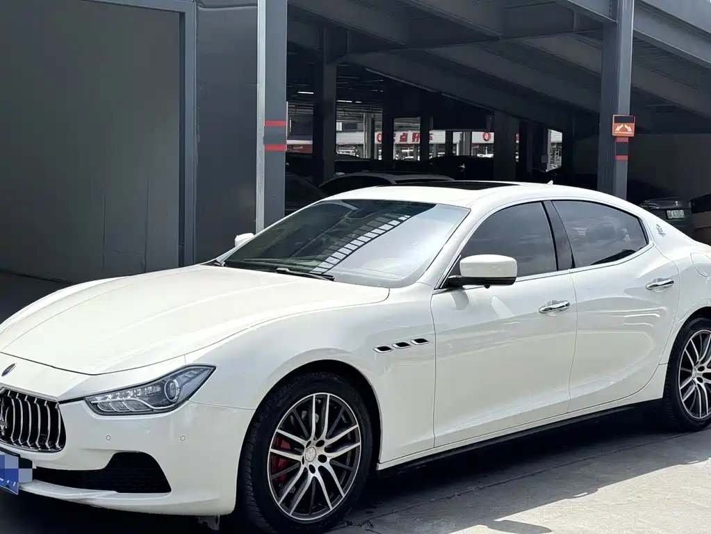 Maserati Ghibli 2015