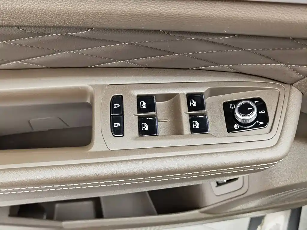 Volkswagen Viloran — миниатюра 9