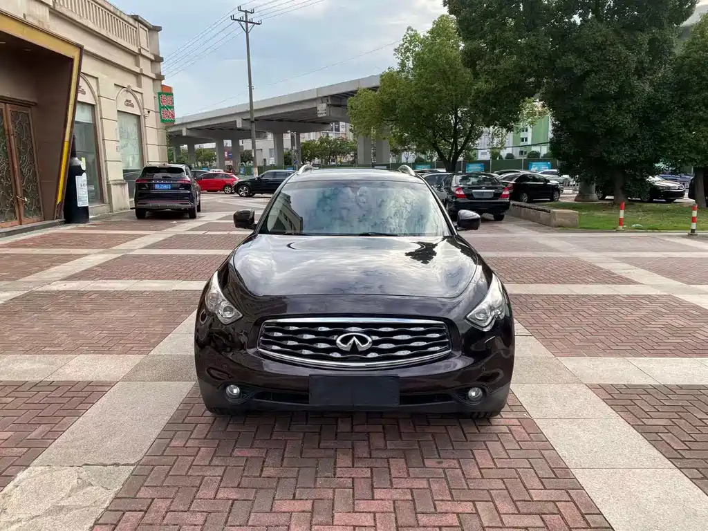 Купить Infiniti FX