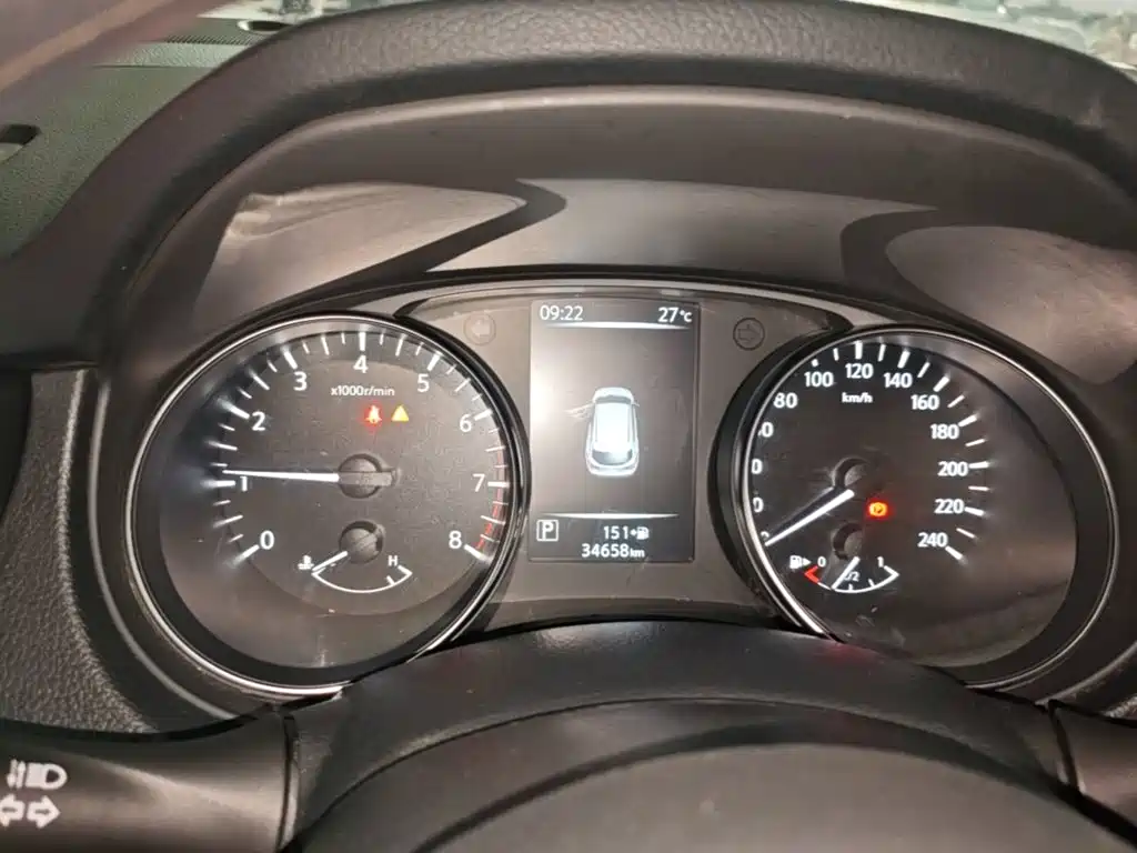 Nissan Qashqai — миниатюра 12