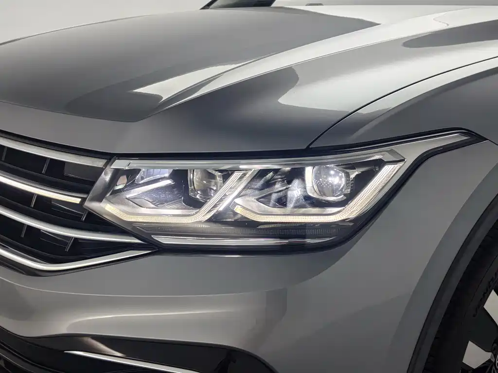 Volkswagen Tiguan L — миниатюра 15
