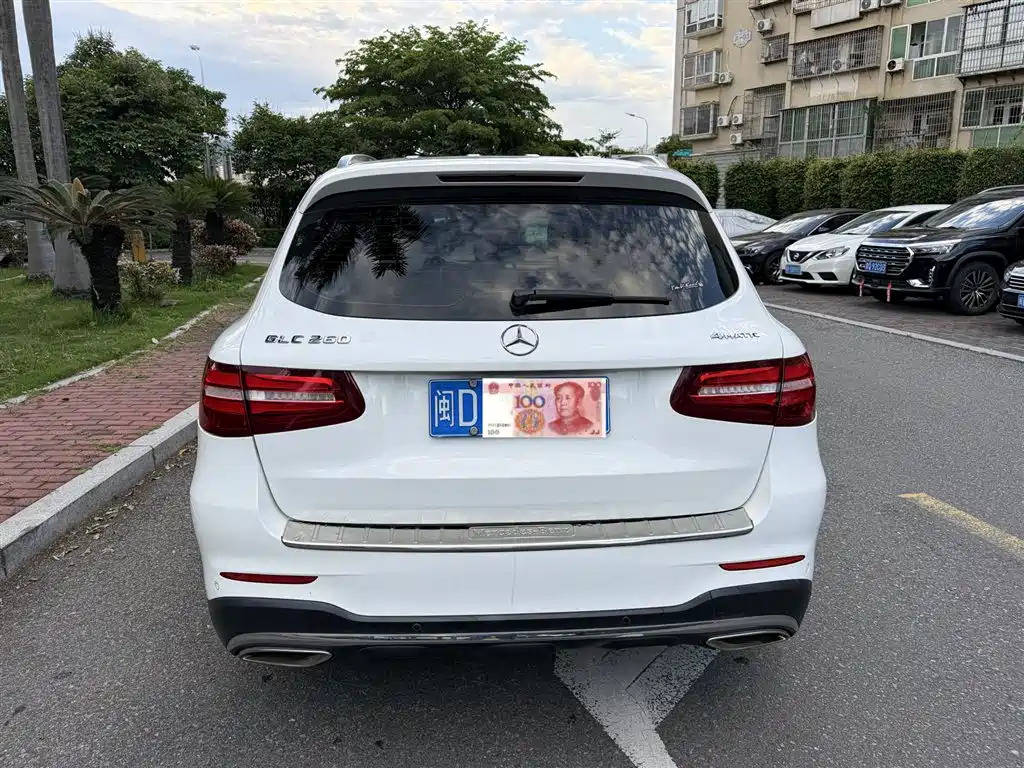 Mercedes-Benz GLC 2018 GLC 260 4MATIC