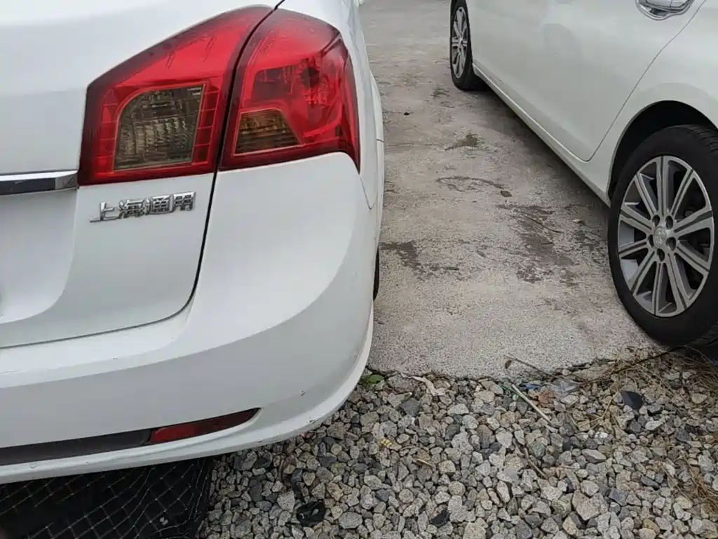Buick Excelle — миниатюра 8