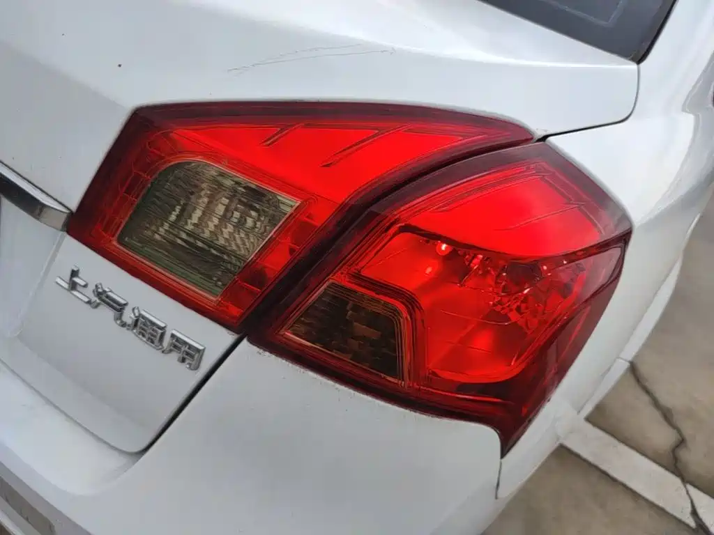 Buick Excelle — миниатюра 8