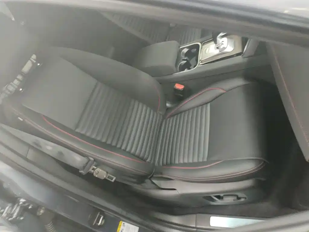 Land Rover Discovery Sport — миниатюра 25