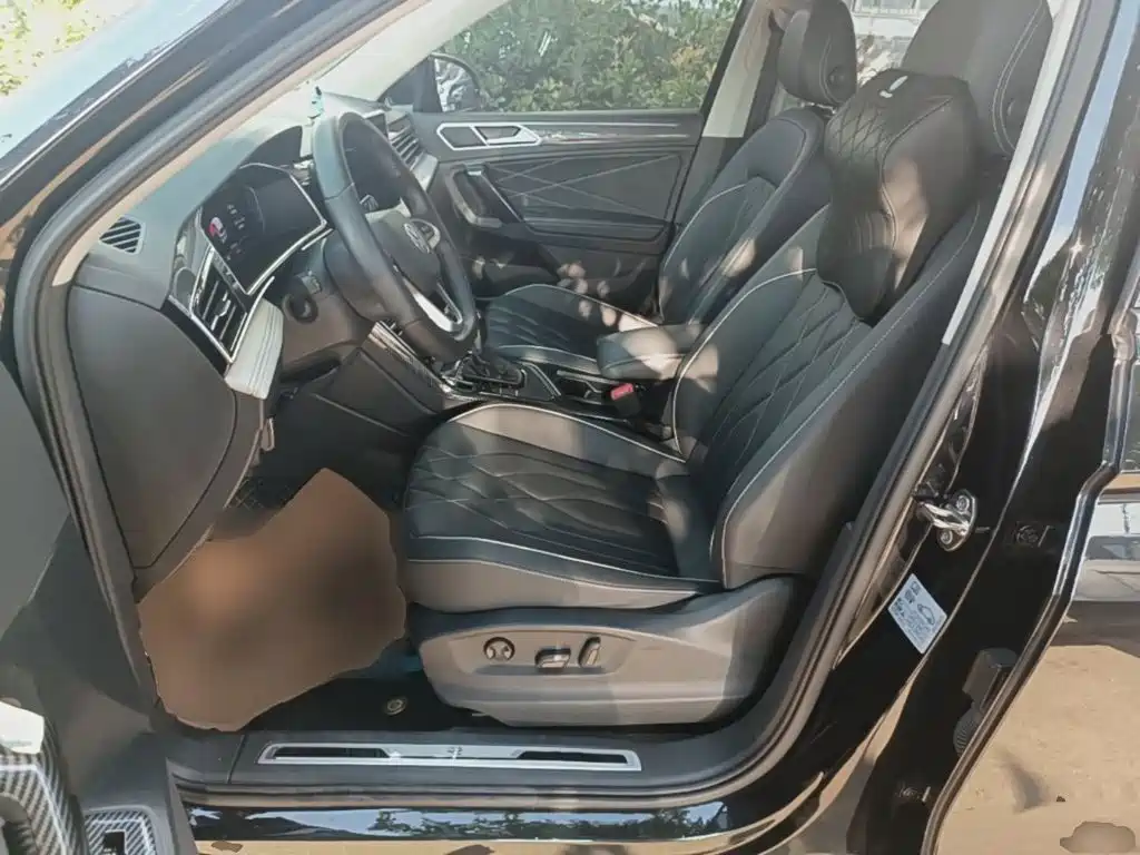 Volkswagen Tiguan L — миниатюра 15