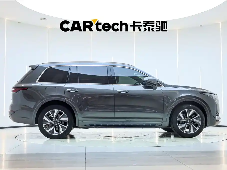 Li Auto ONE 2021 6 мест