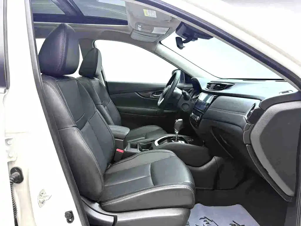 Nissan X-Trail — миниатюра 11