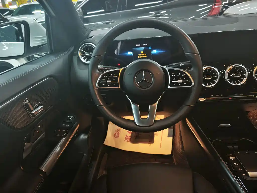 Mercedes-Benz GLA — миниатюра 4