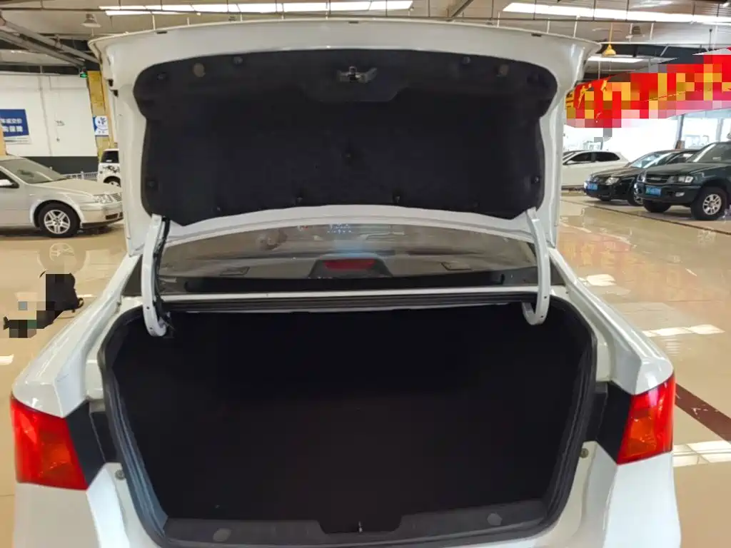 Roewe 350 — миниатюра 19