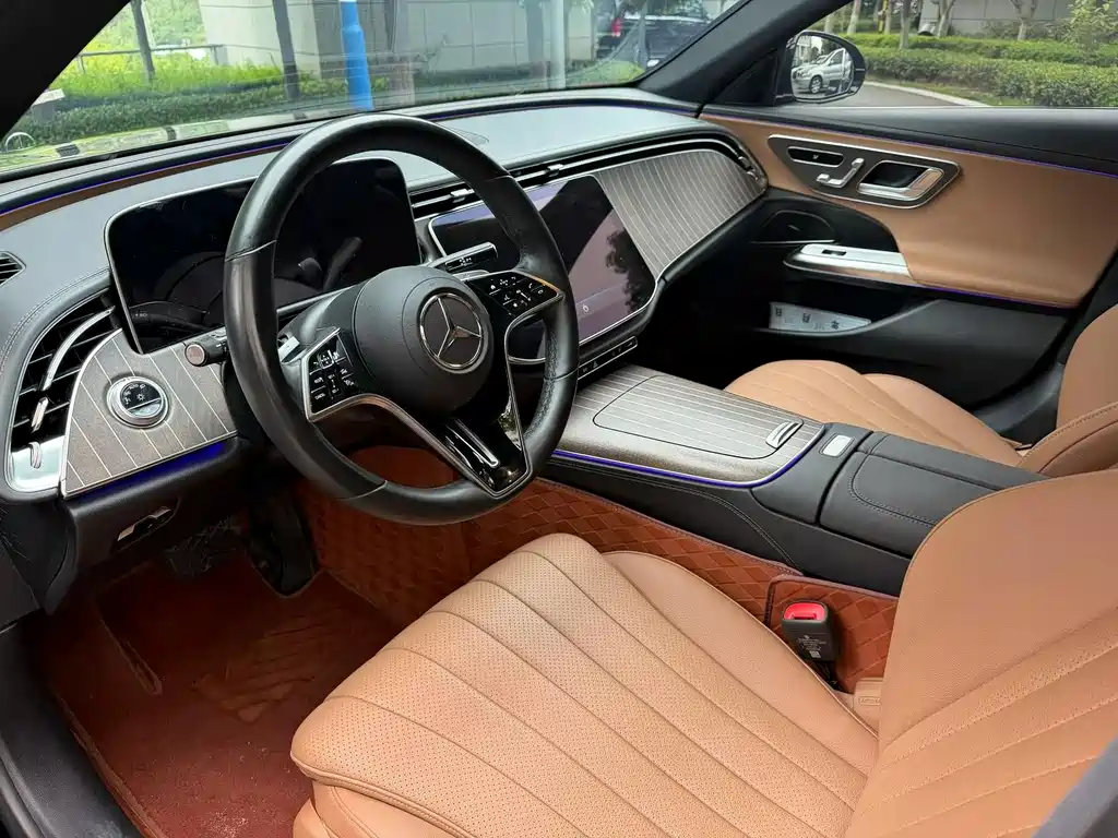 Mercedes-Benz E-Class E 2024 E 300 L Fashion