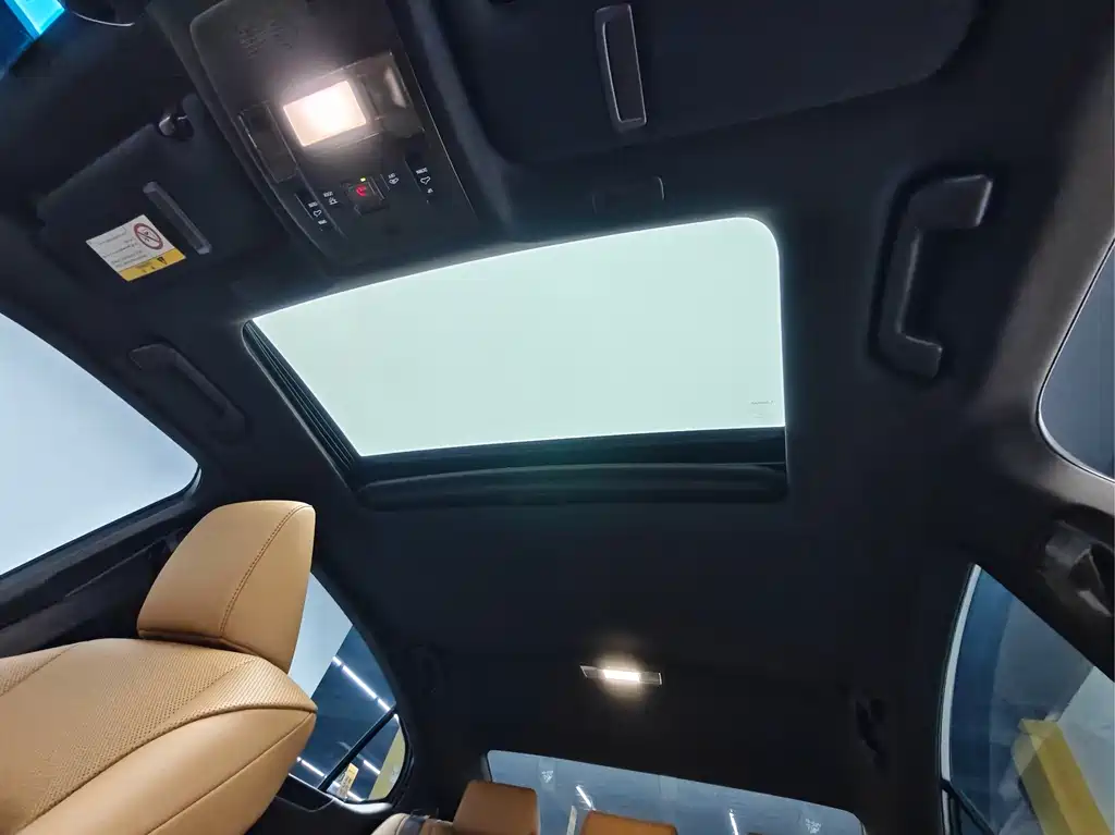 Lexus ES — миниатюра 13