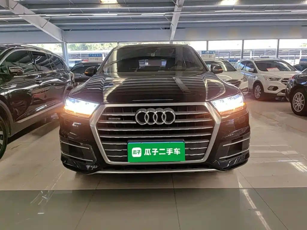 Audi Q7 — миниатюра 3