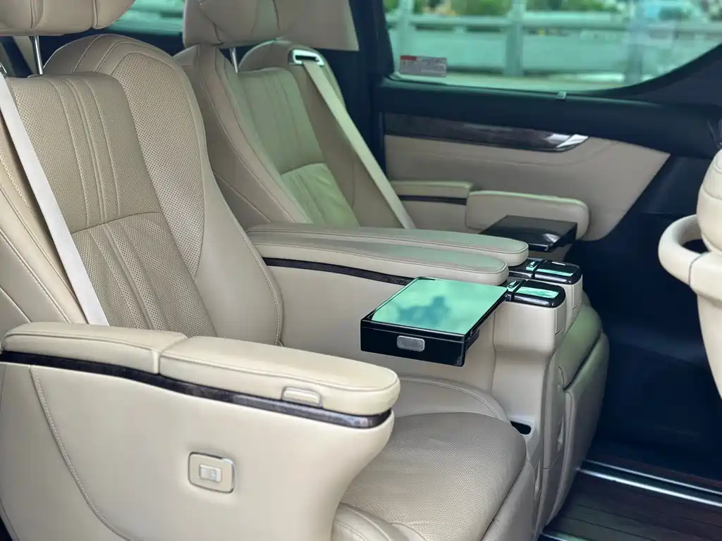 Toyota Alphard 2021 2.5L Luxury