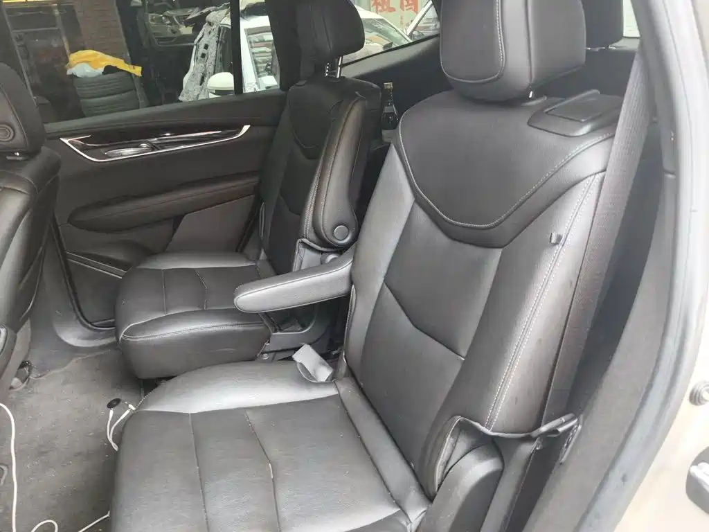Cadillac XT6 — миниатюра 13