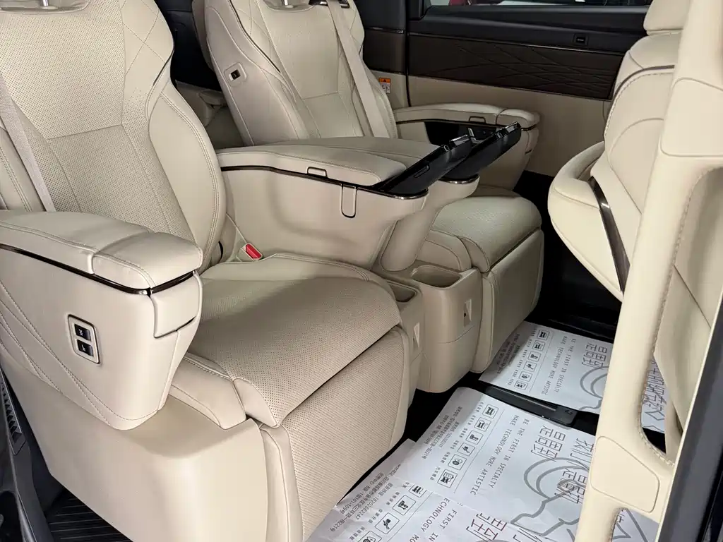 Toyota Alphard 2024 2.5L Premium