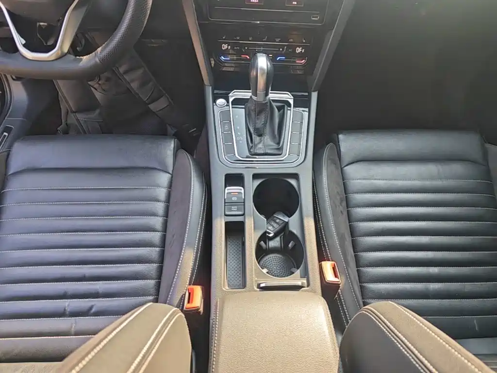 Volkswagen Magotan — миниатюра 14
