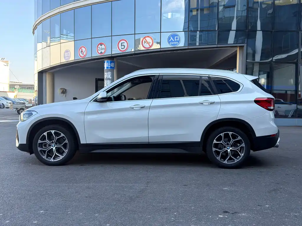 BMW X1 — миниатюра 3