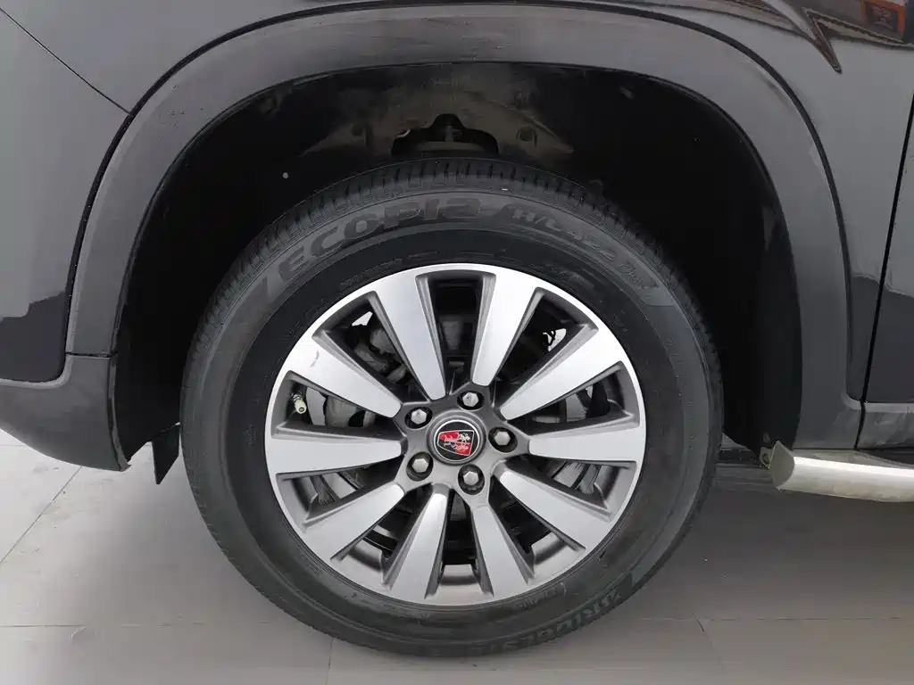 Roewe RX8 — миниатюра 17