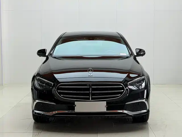 MERCEDES-BENZ E CLASS 2022
