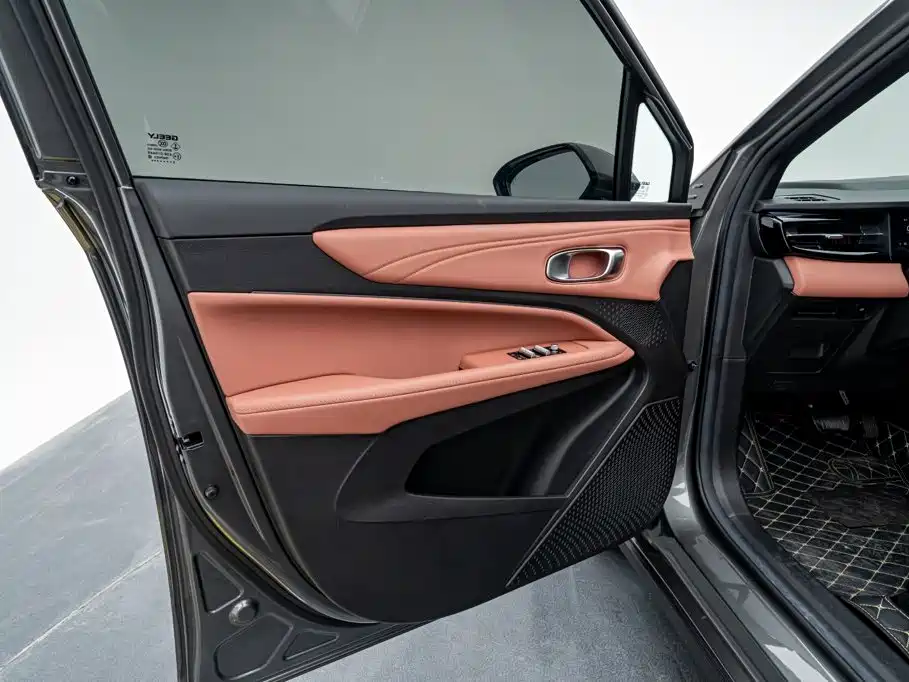 Geely 博越REV — миниатюра 14