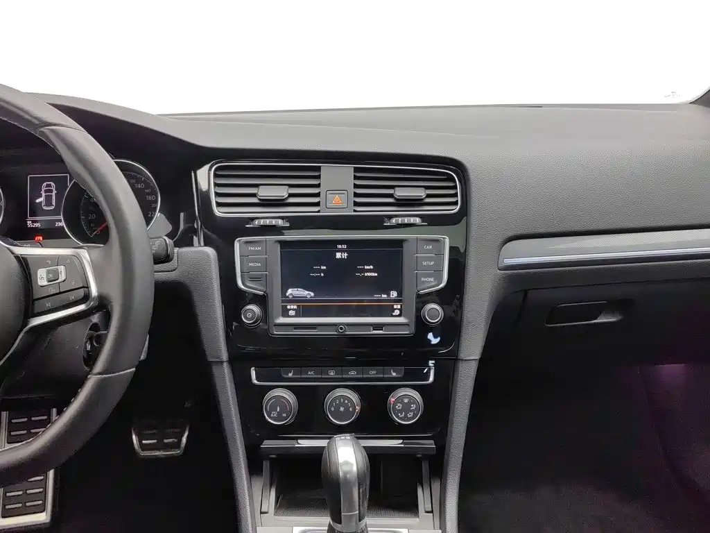Volkswagen Golf — миниатюра 12