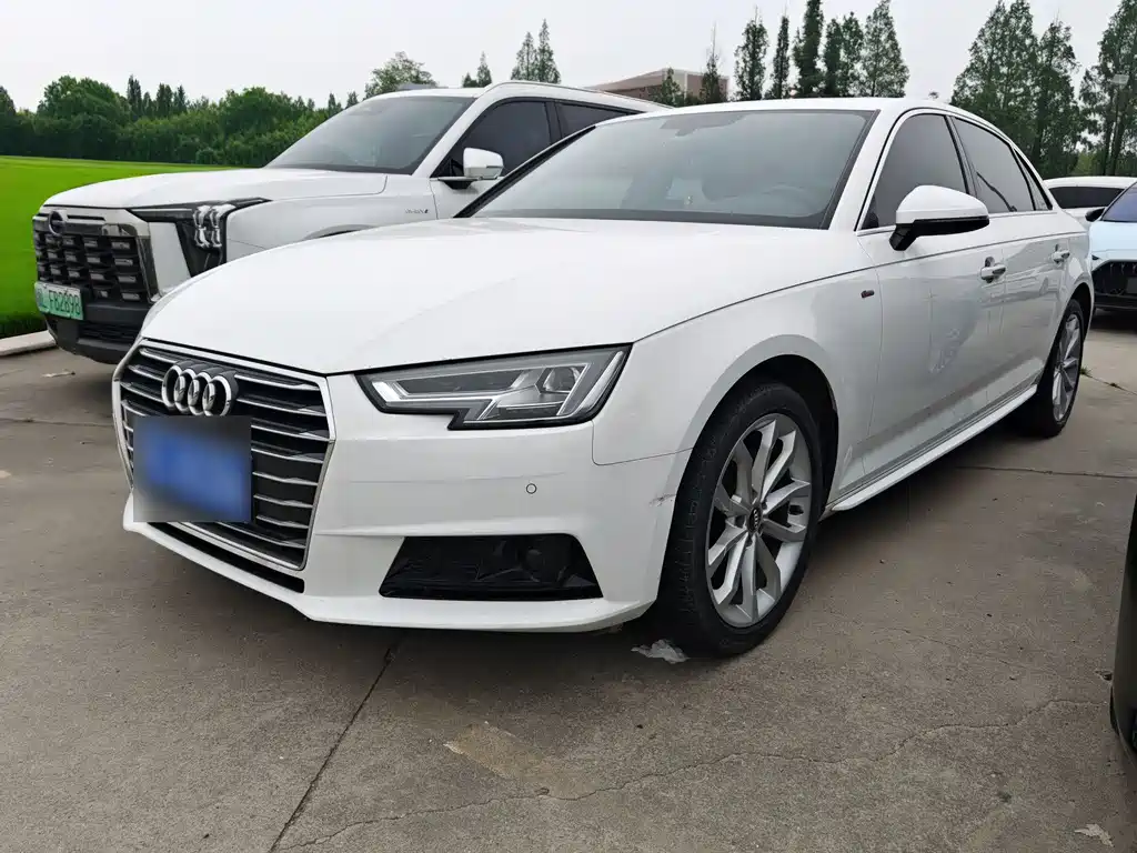 Audi A4L 2018