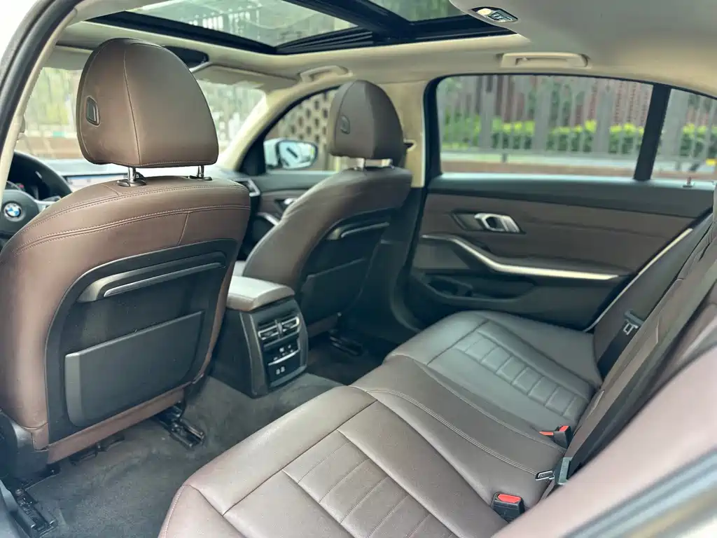 BMW 3 Series — миниатюра 23