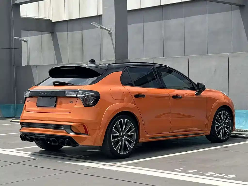 Lynk & Co 02 Hatchback — миниатюра 6