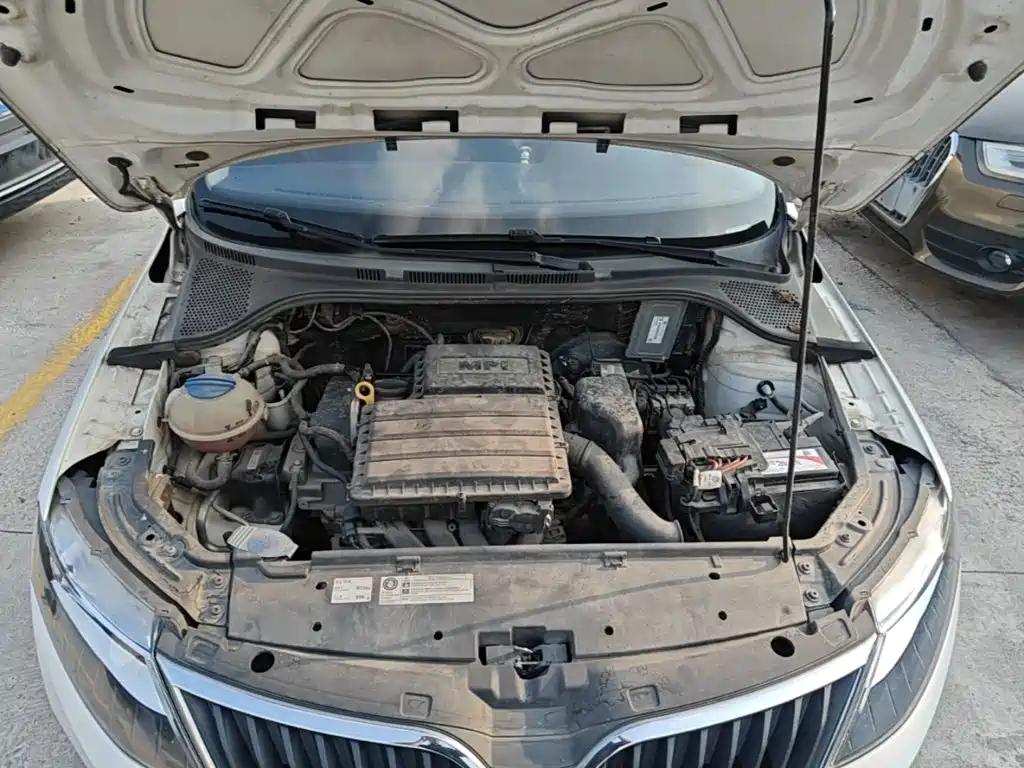 Skoda Rapid — миниатюра 20