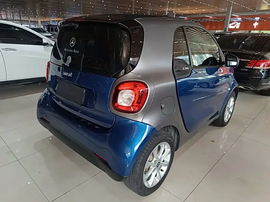 smart Smart Fortwo — миниатюра 7