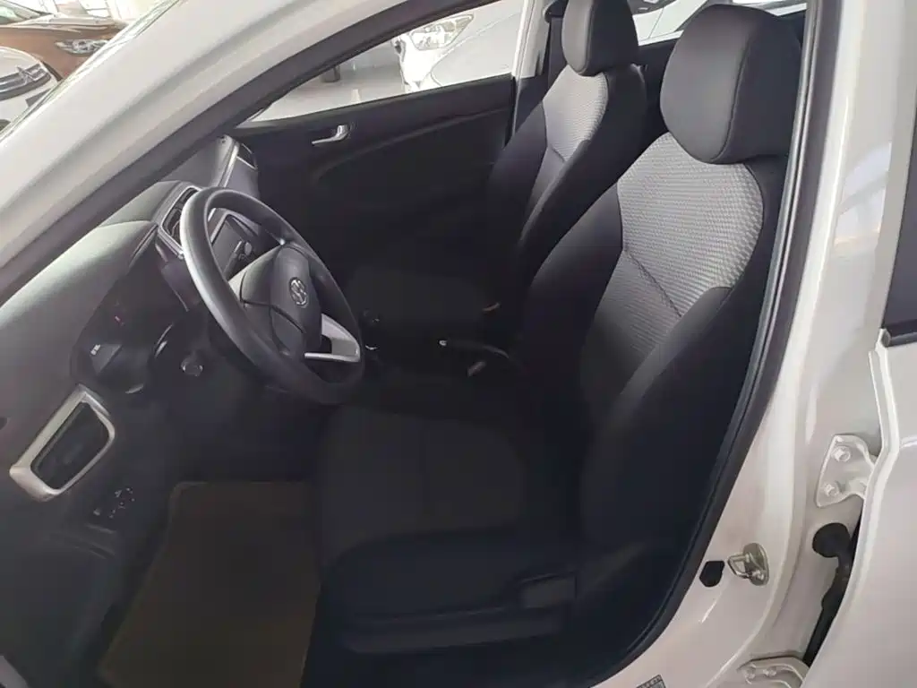 Hyundai Verna — миниатюра 15
