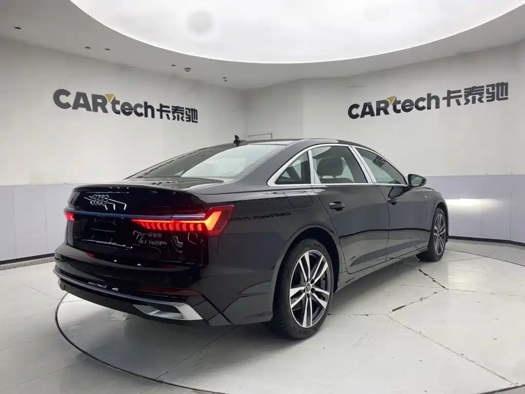 Audi A6L 2025 40 TFSI Luxury