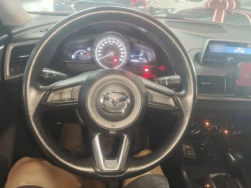 Mazda 3 Axela — миниатюра 11