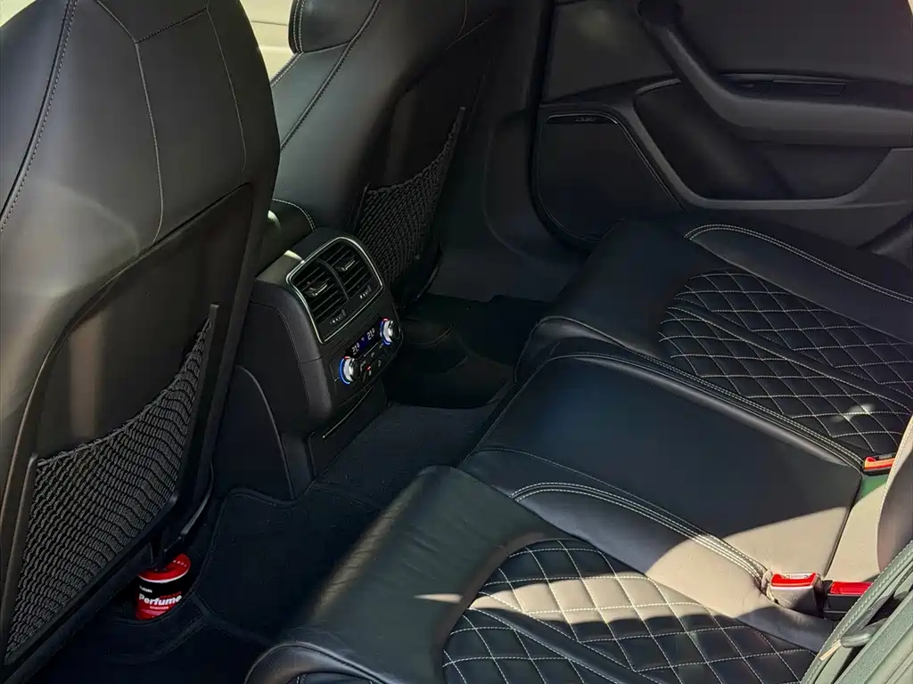 Audi S6 — миниатюра 9