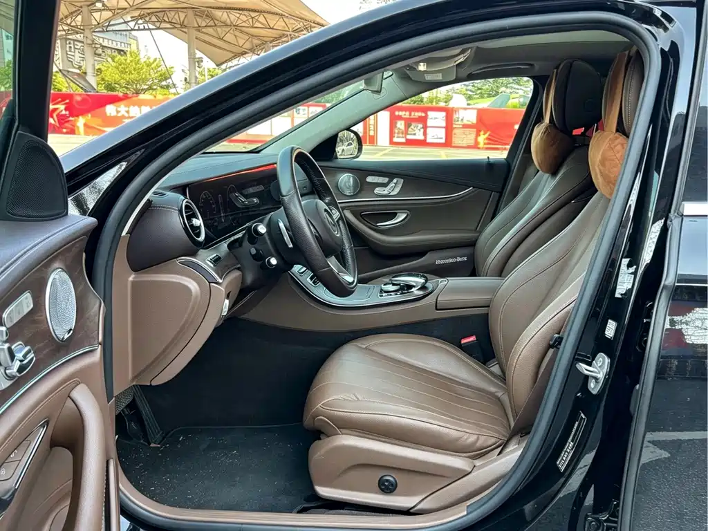Mercedes-Benz E-Class — миниатюра 22