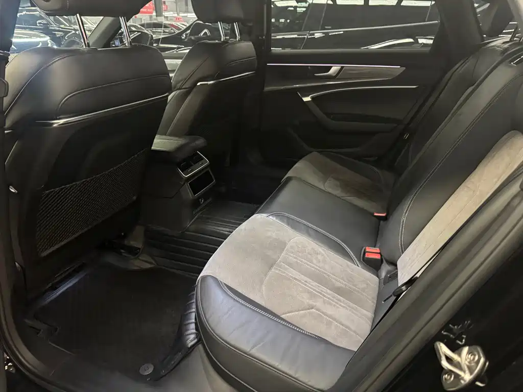 Audi A6L — миниатюра 9