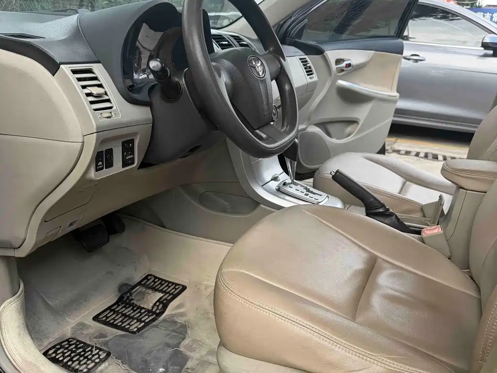 Toyota Corolla — миниатюра 4