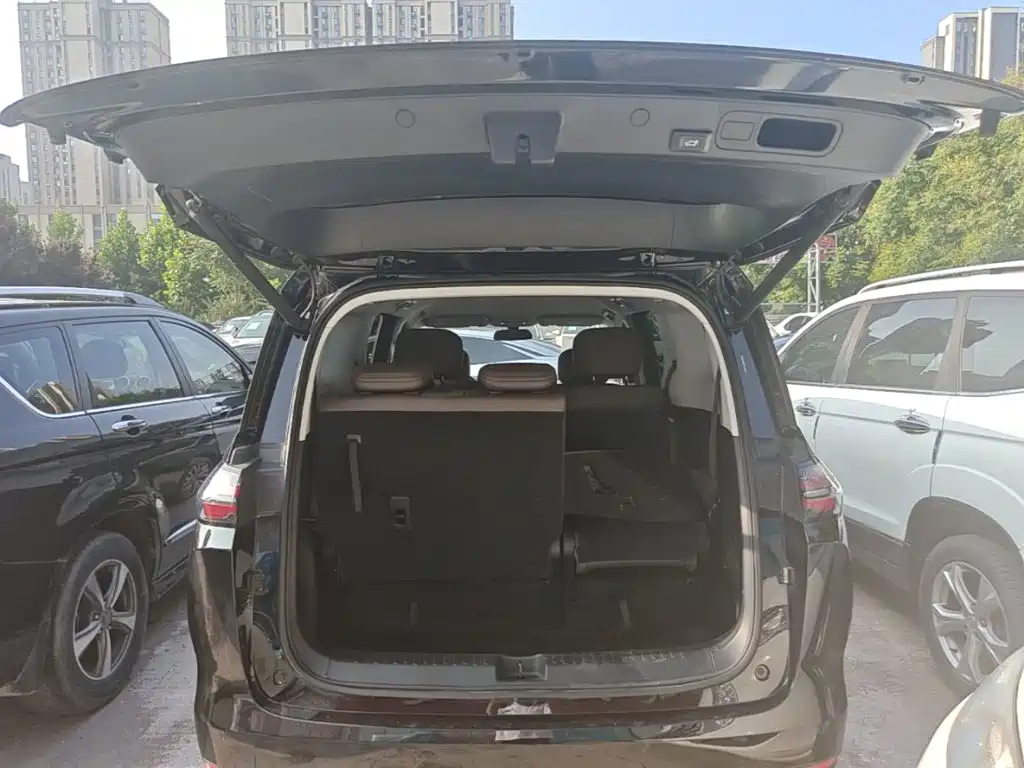 Wuling Звездный свет 730 Новая энергия — миниатюра 19