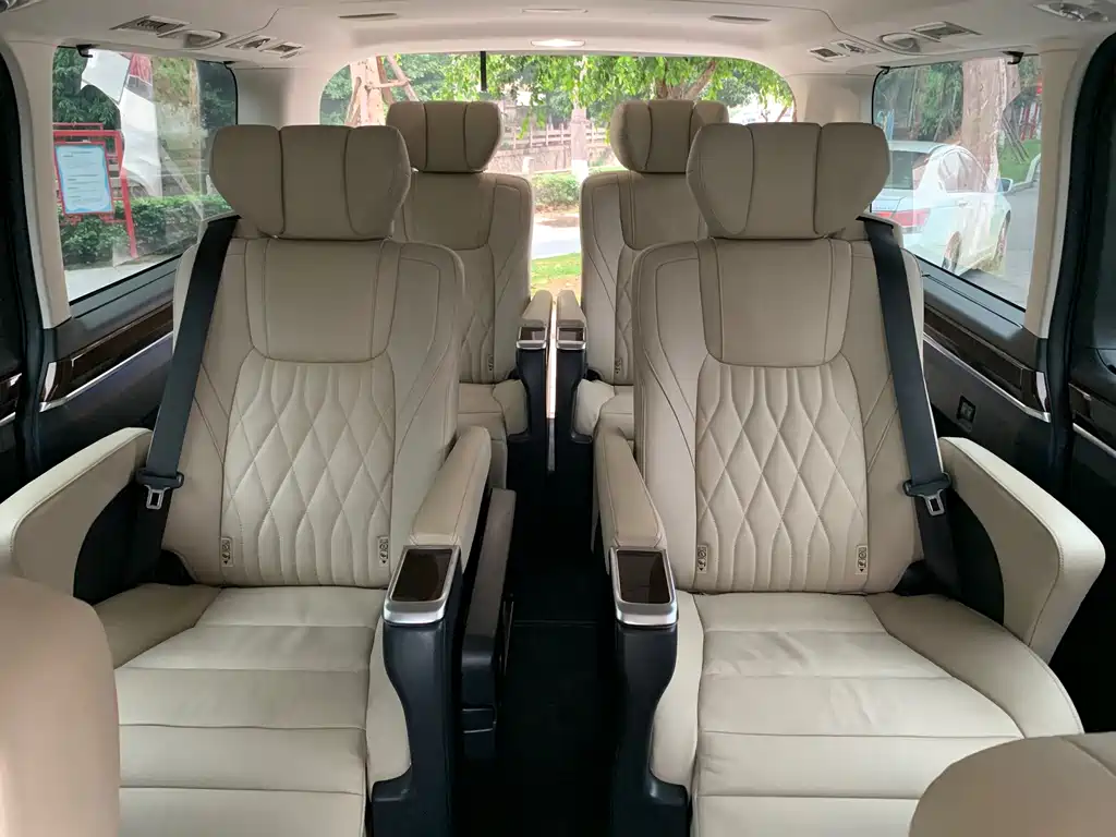 Toyota Granvia(海外) — миниатюра 11