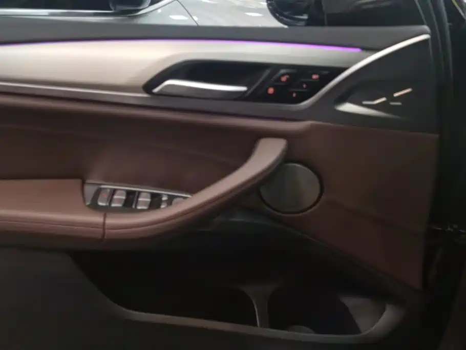 BMW iX3 — миниатюра 7