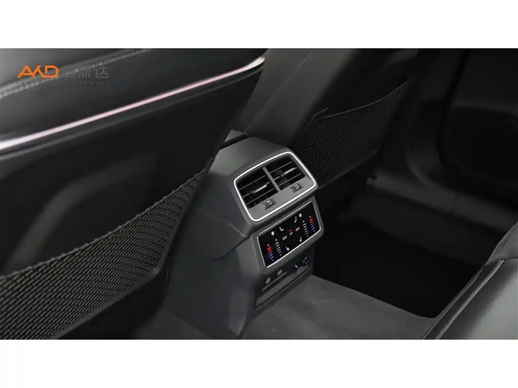 Audi A7L — миниатюра 9