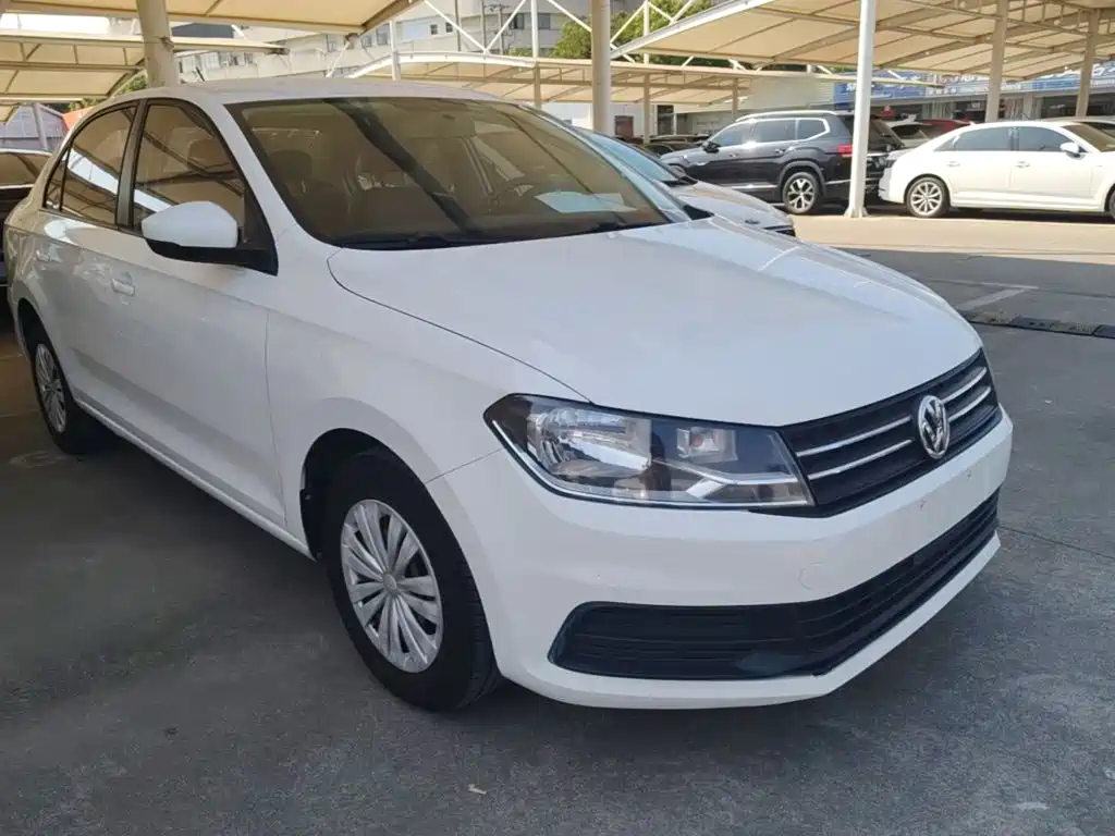 Volkswagen Santana — миниатюра 4